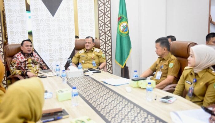 Sekda Edward Candra Bersama Ketua DPRD Sumsel Hadiri Rakor Persiapan Pelantikan Kepala Daerah Serentak