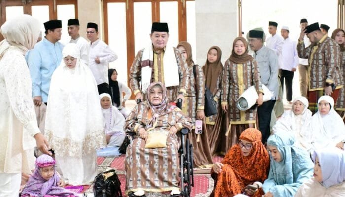 Bupati dan Wakil Bupati Banyuasin Salat Idulfitri 1447 H Bersama Masyarakat di Masjid Agung Al-Amir